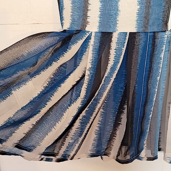 Bb Dakota Sleeveless Back Zipper Blouse Top Size 0 - Picture 6 of 10